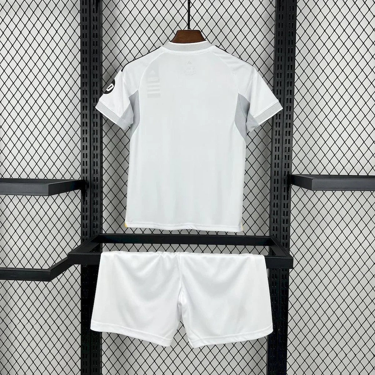 Kit Enfant Real Madrid 2025-26