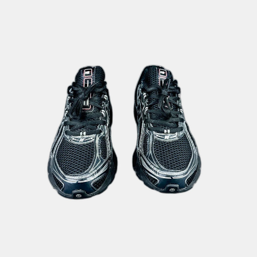 New Balance 740 BLACK