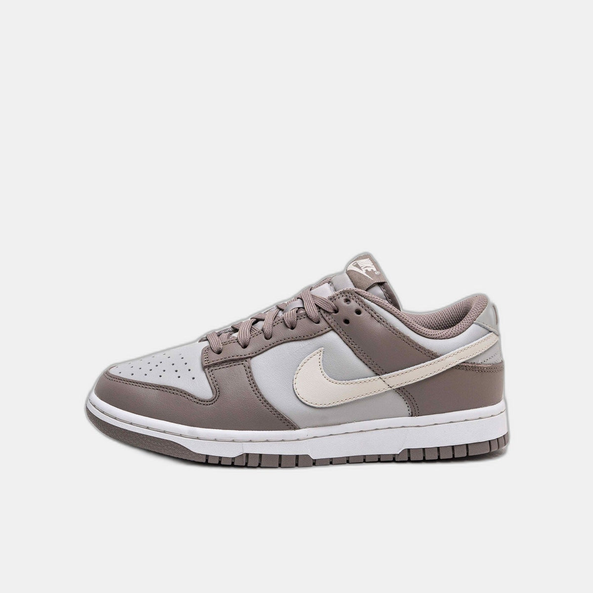 Nike Dunk Low Bone Beige (W)