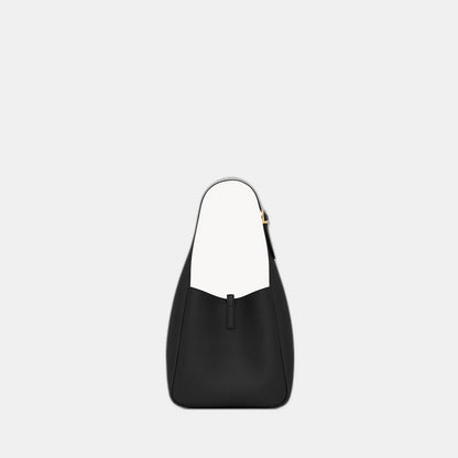 LE 5 À 7 SMALL SOUPLE EN CUIR GRAINÉ