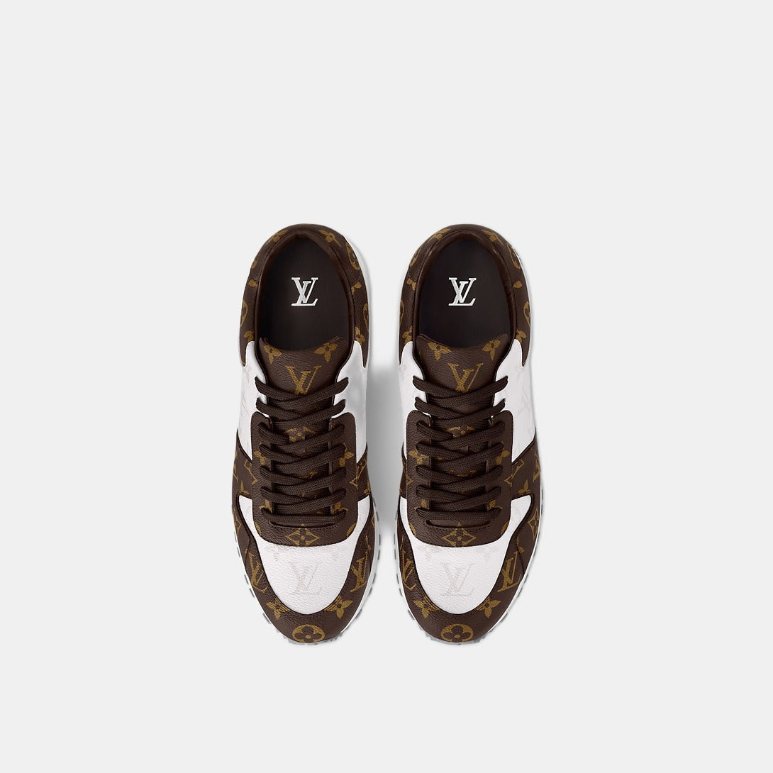Sneaker Run Away - #2