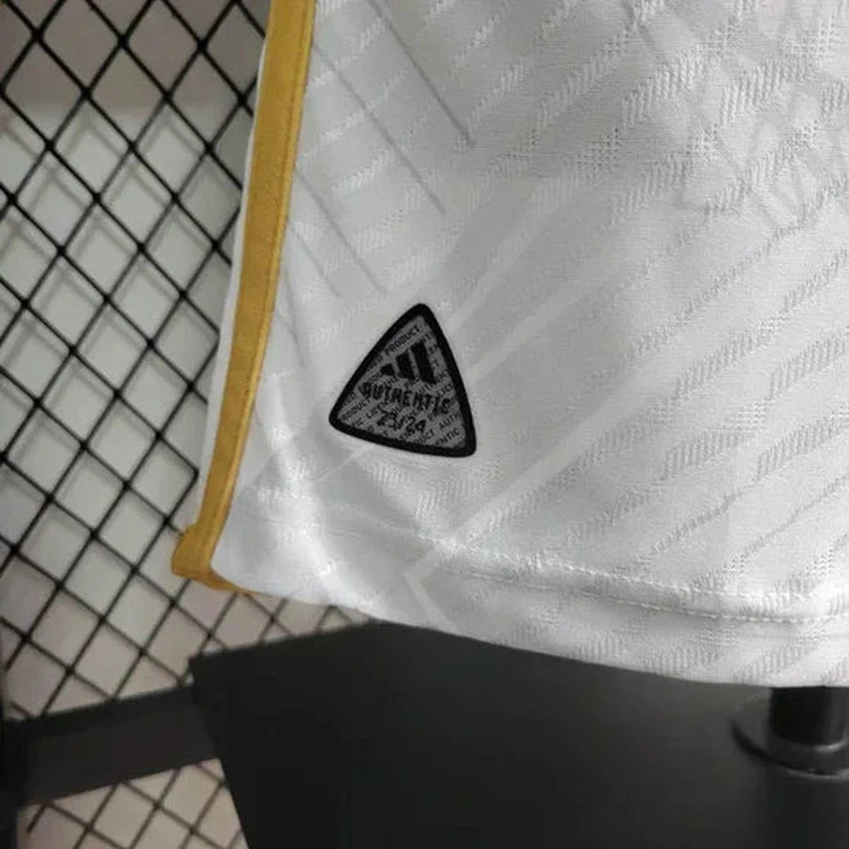 Maillot Real Madrid saison 2023-2024 édition limitée doré