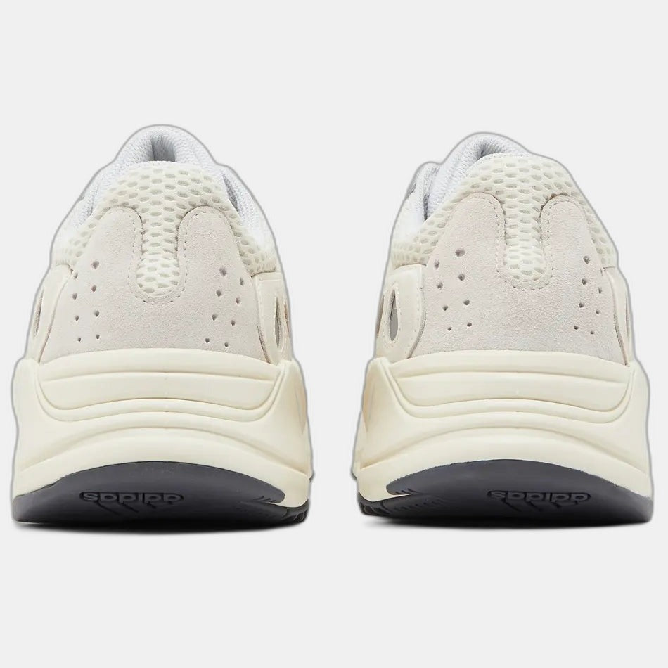 Yeezy Boost 700 Analog