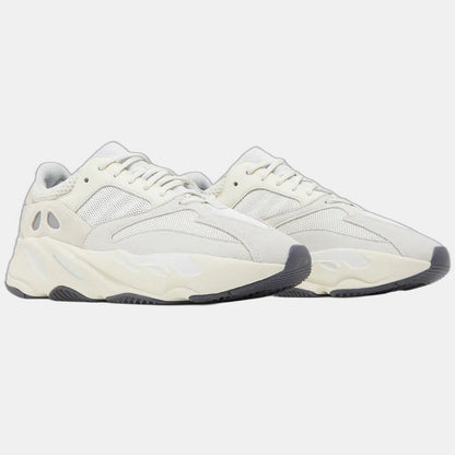 Yeezy Boost 700 Analog