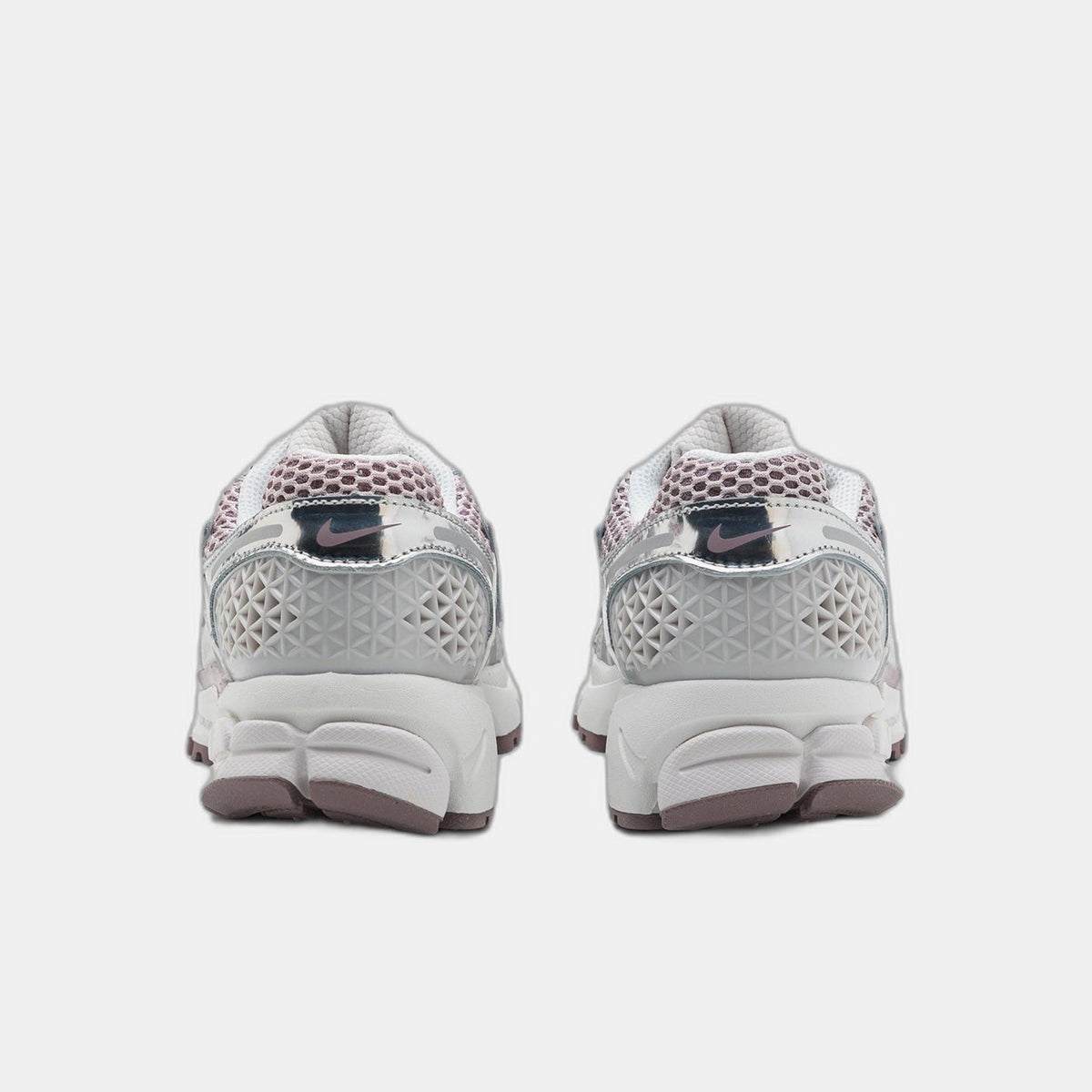 Nike Zoom Vomero 5 Metallic Silver Platinum Violet (Women's)