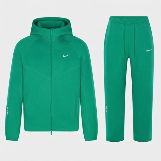 Ensemble Nike x NOCTA Tech Fleece Vert