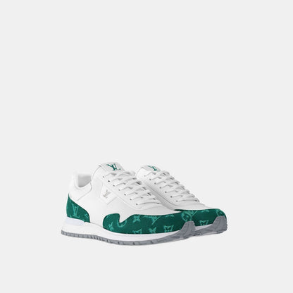 Sneaker Run Away - #10