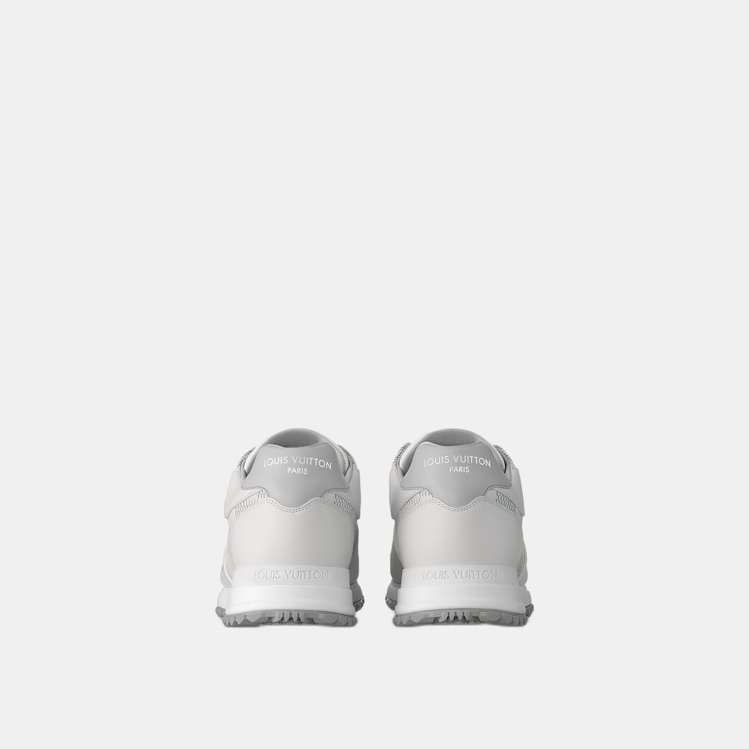 Sneaker Run Away - #9
