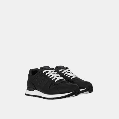 Sneaker Run Away - #16