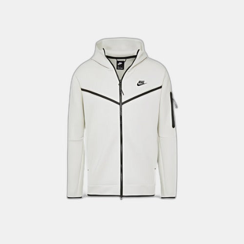Outfit Tech Fleece Blanc + Casquette Offerte