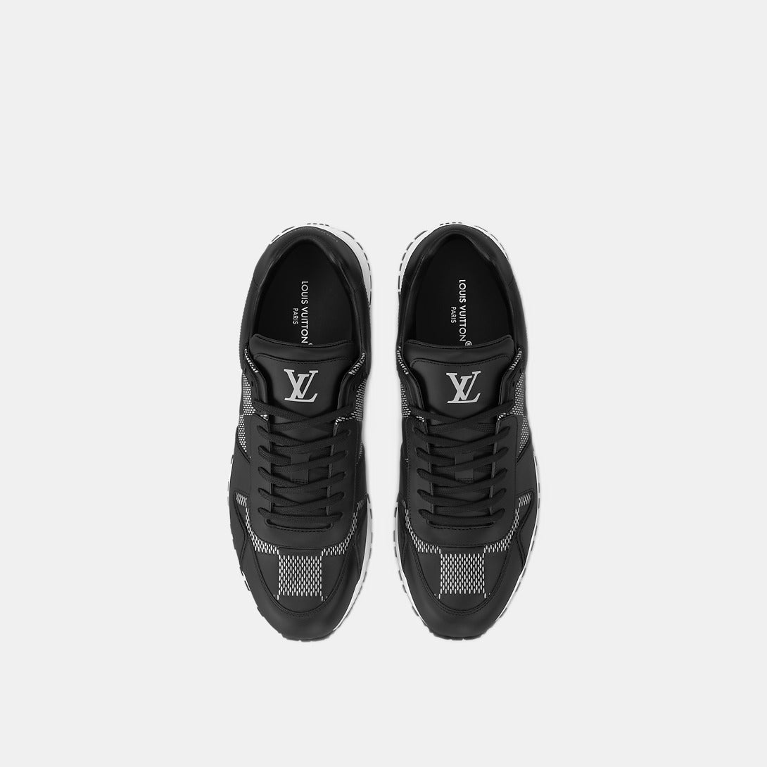 Sneaker Run Away - #8