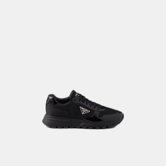 Basket Prada Noir en cuir brossé