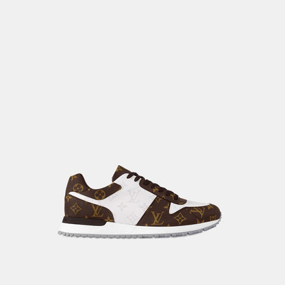 Sneaker Run Away - #2