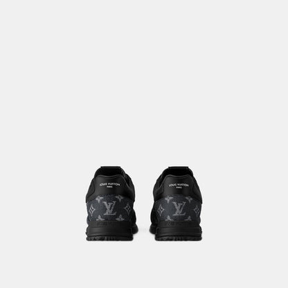 Sneaker Run Away - #13