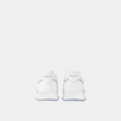 Sneaker Run Away - #7