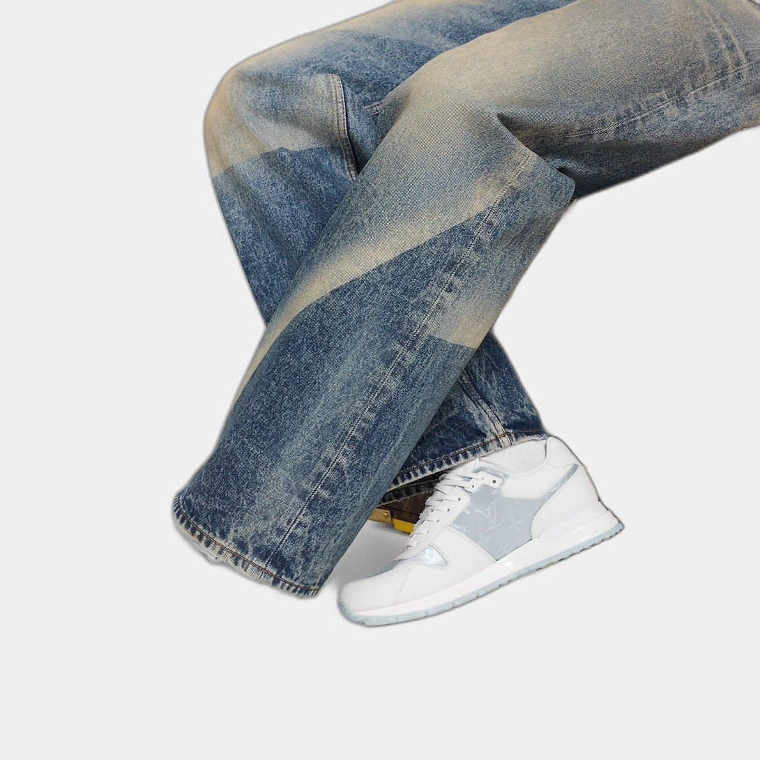 Sneaker Run Away - #7