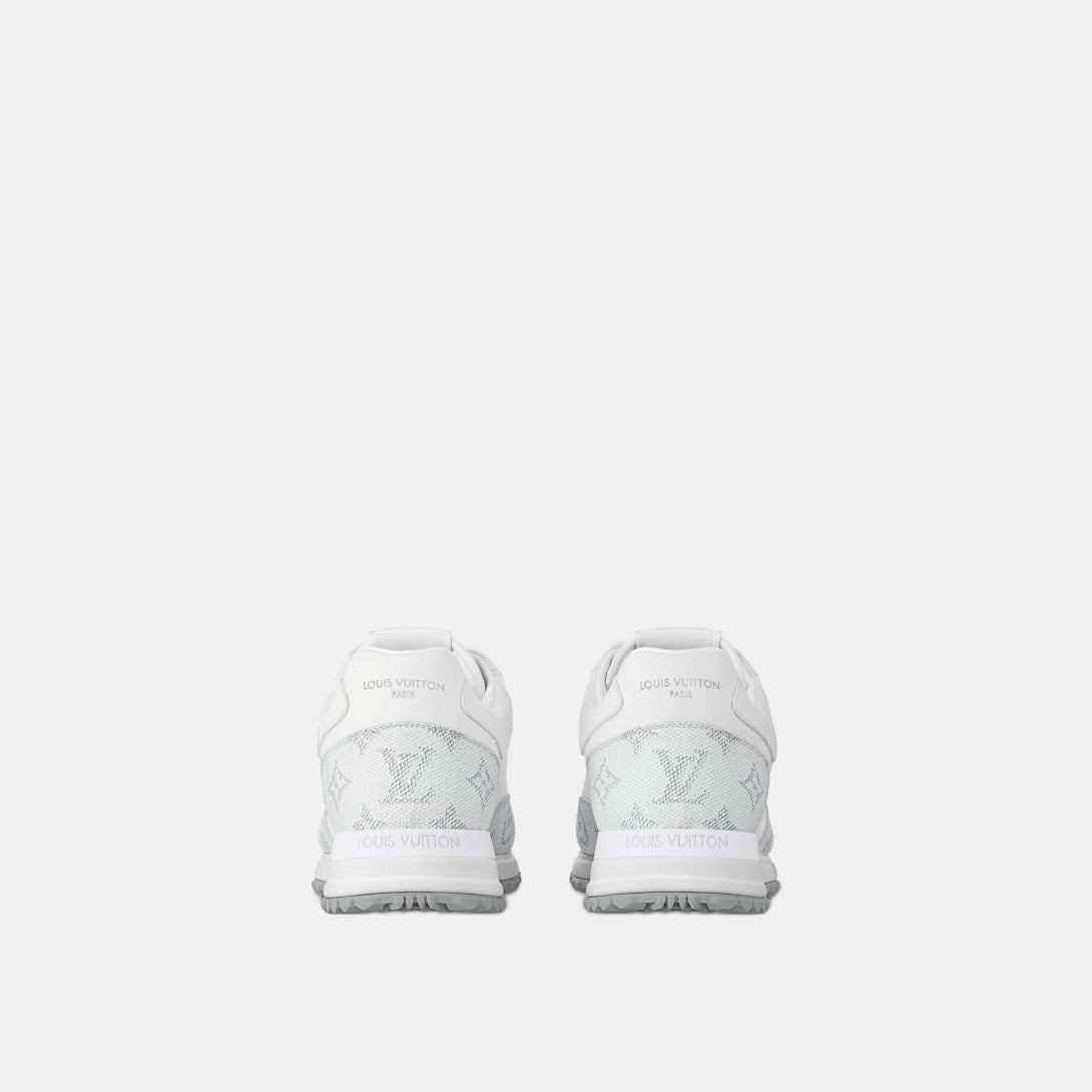 Sneaker Run Away - #12