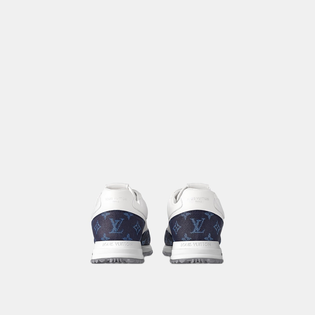 Sneaker Run Away - #11