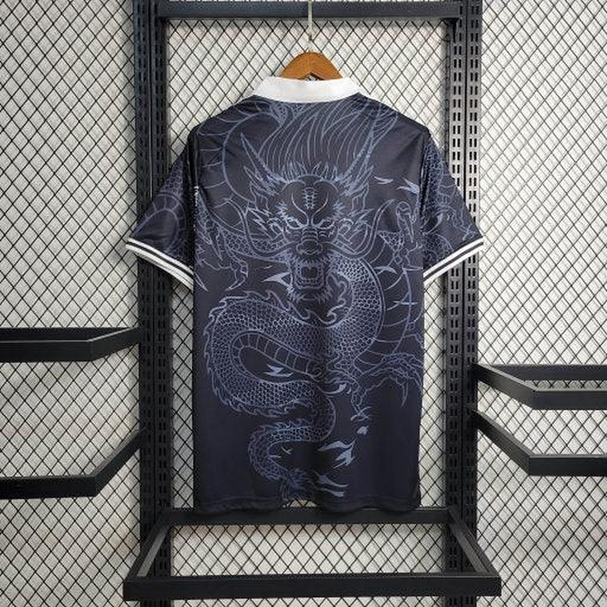 Maillot Real Madrid saison 2023-2024 édition spéciale dragon noir