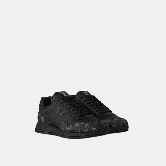 Sneaker Run Away - #13
