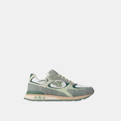Sneaker Run Away - #4