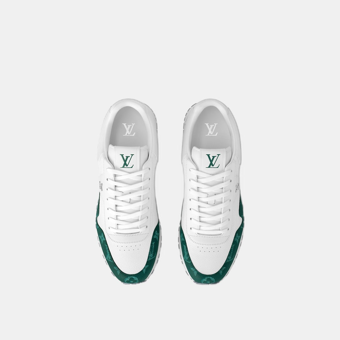 Sneaker Run Away - #10