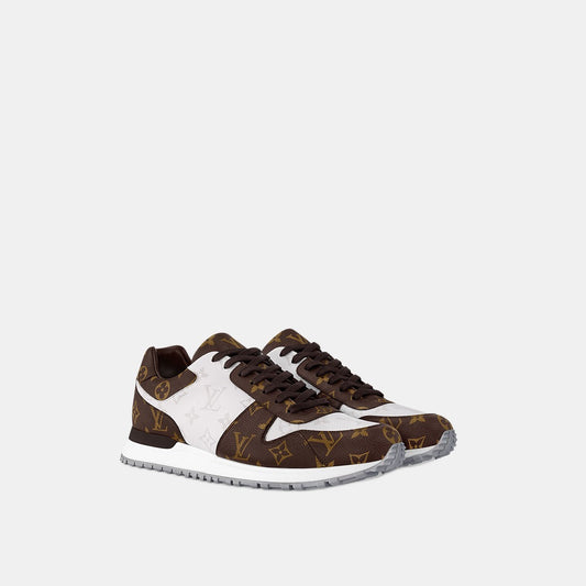 Sneaker Run Away - #2