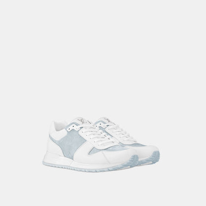 Sneaker Run Away - #7