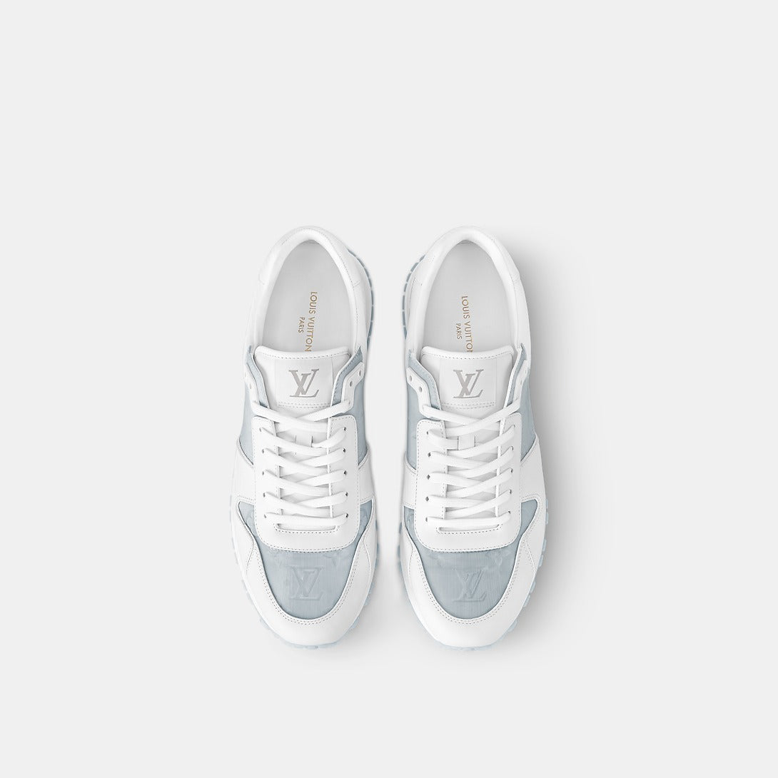 Sneaker Run Away - #7