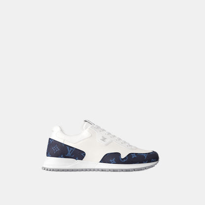 Sneaker Run Away - #11