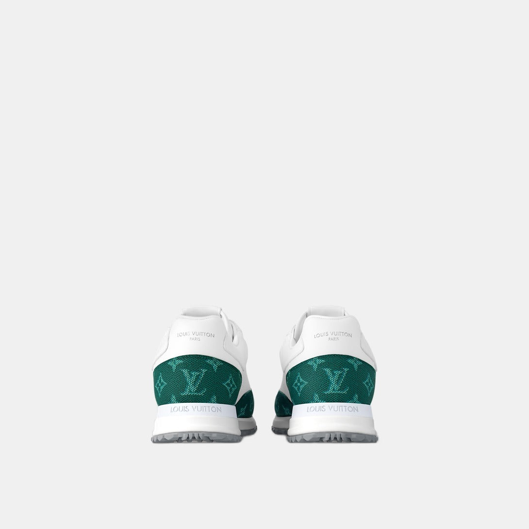 Sneaker Run Away - #10