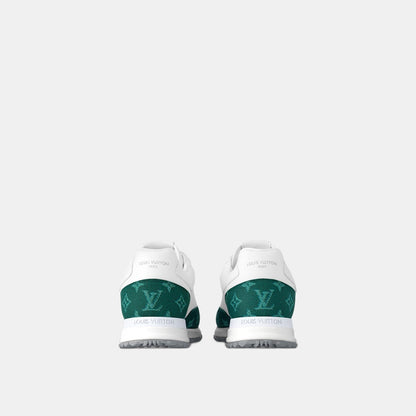 Sneaker Run Away - #10