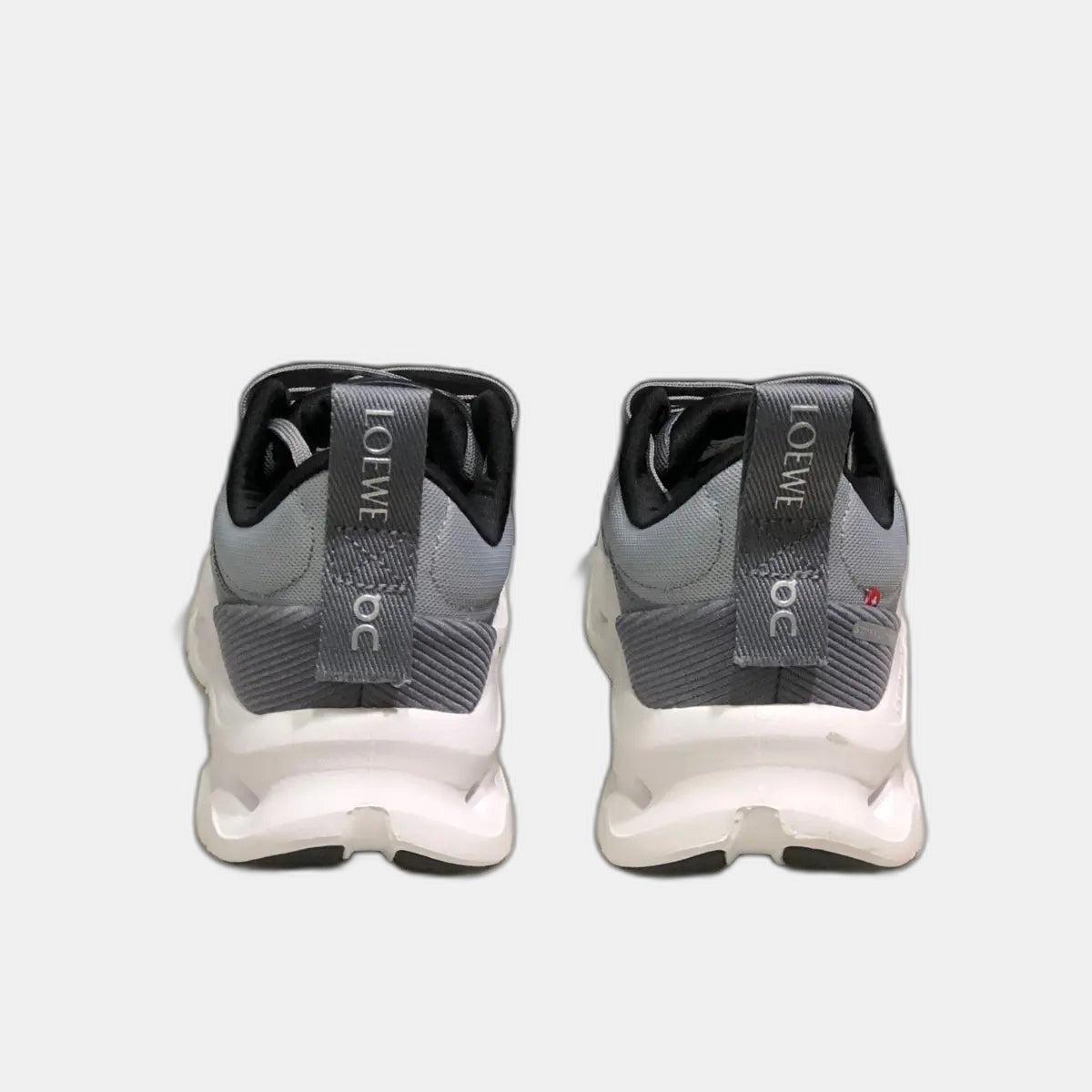On Cloud × Loewe — Cloudtilt Gris