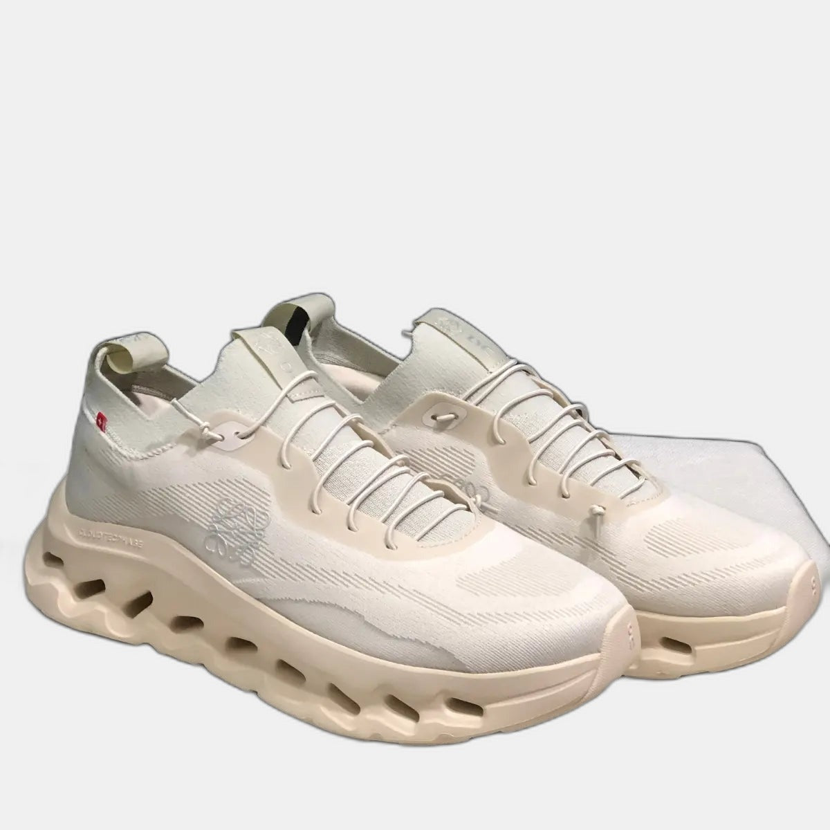 On Cloud × Loewe — Cloudtilt Crème 2.0