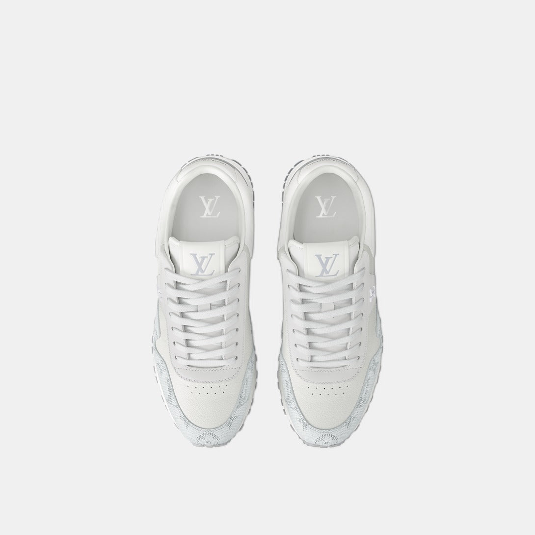 Sneaker Run Away - #12