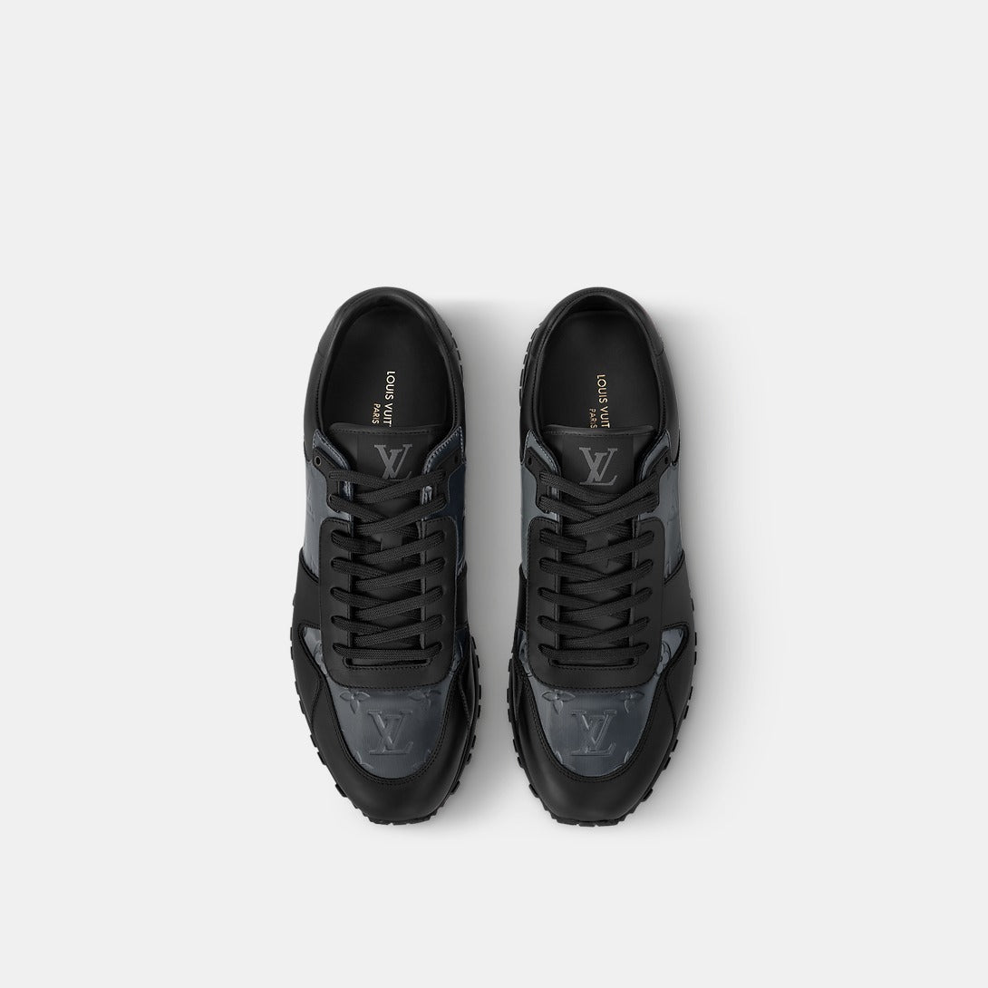 Sneaker Run Away - #6