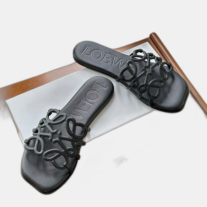 LOEWE - Petal Anagram slide in soft calfskin Noire