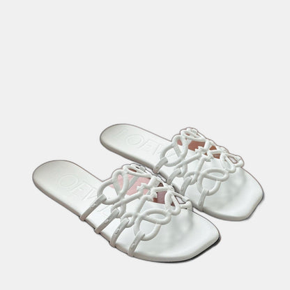 LOEWE - Petal Anagram slide in soft calfskin Blanc