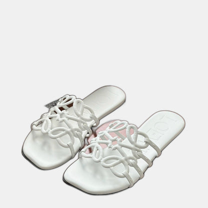 LOEWE - Petal Anagram slide in soft calfskin Blanc