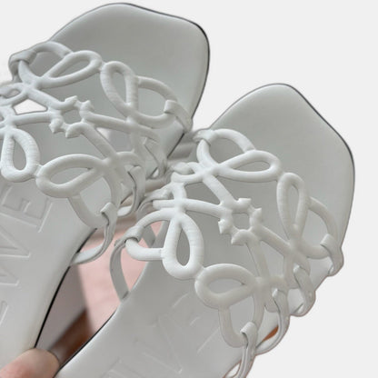 LOEWE - Petal Anagram slide in soft calfskin Blanc