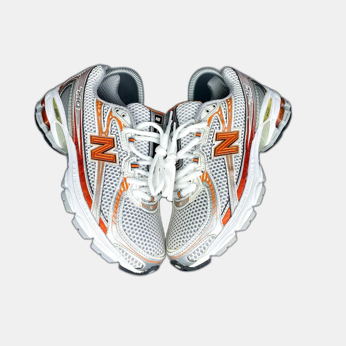 New Balance 740 ORANGE