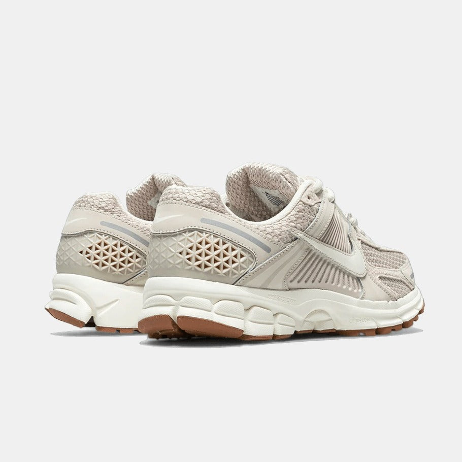Nike Zoom Vomero 5 Light Orewood Brown