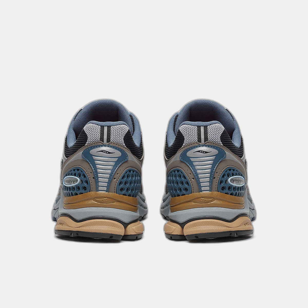 SAUCONY PROGRID TRIUMPH 4 WINTER TECH