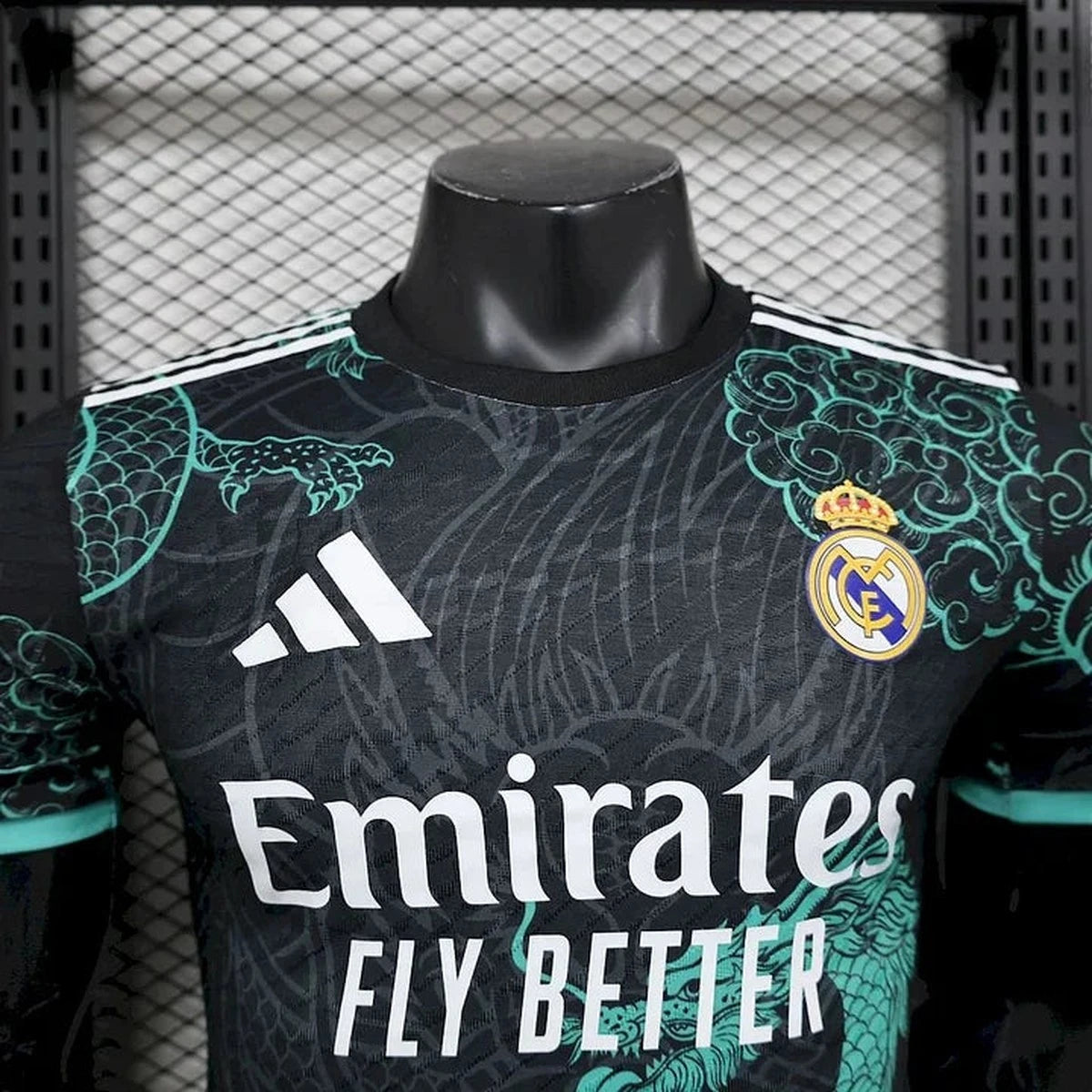Maillot Real Madrid foot concept 2025 2026
