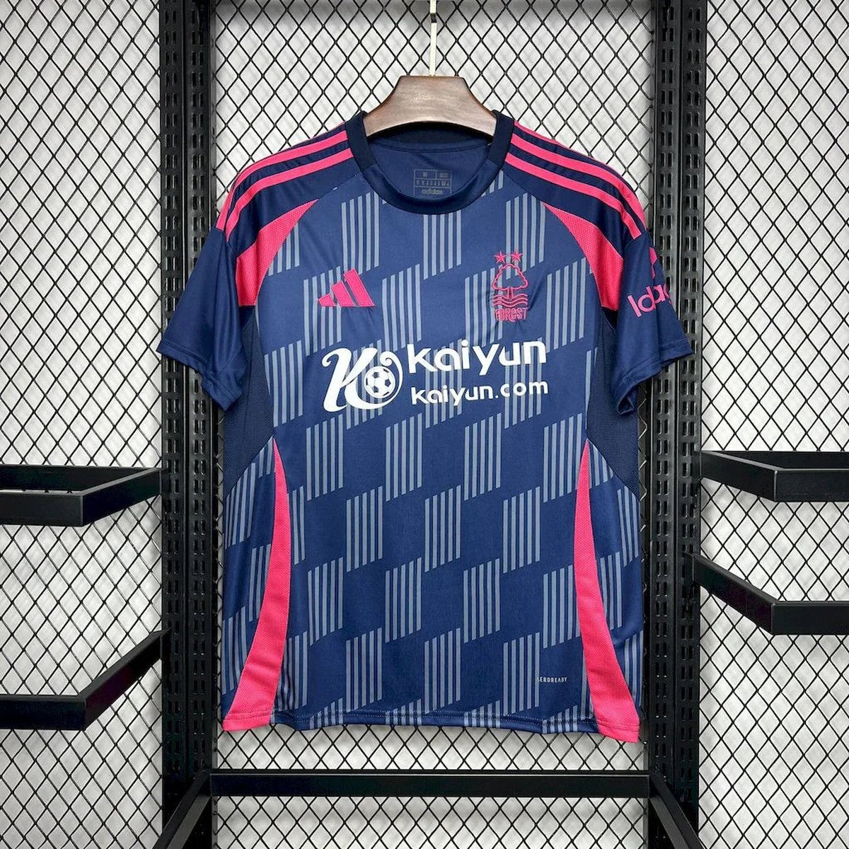 Maillot Nottingham Forest extérieur 2024-25