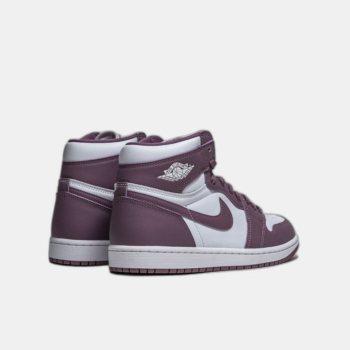 Air Jordan 1 Retro High OG Mauve