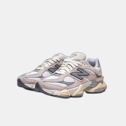 New Balance 9060 Moonbeam Sea Salt