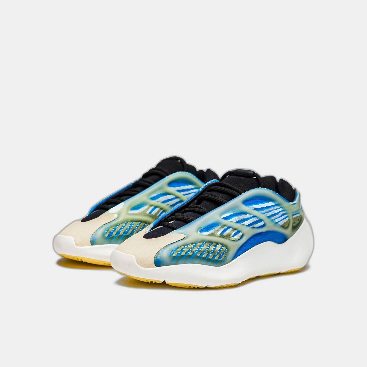 adidas Yeezy 700 V3 Arzareth