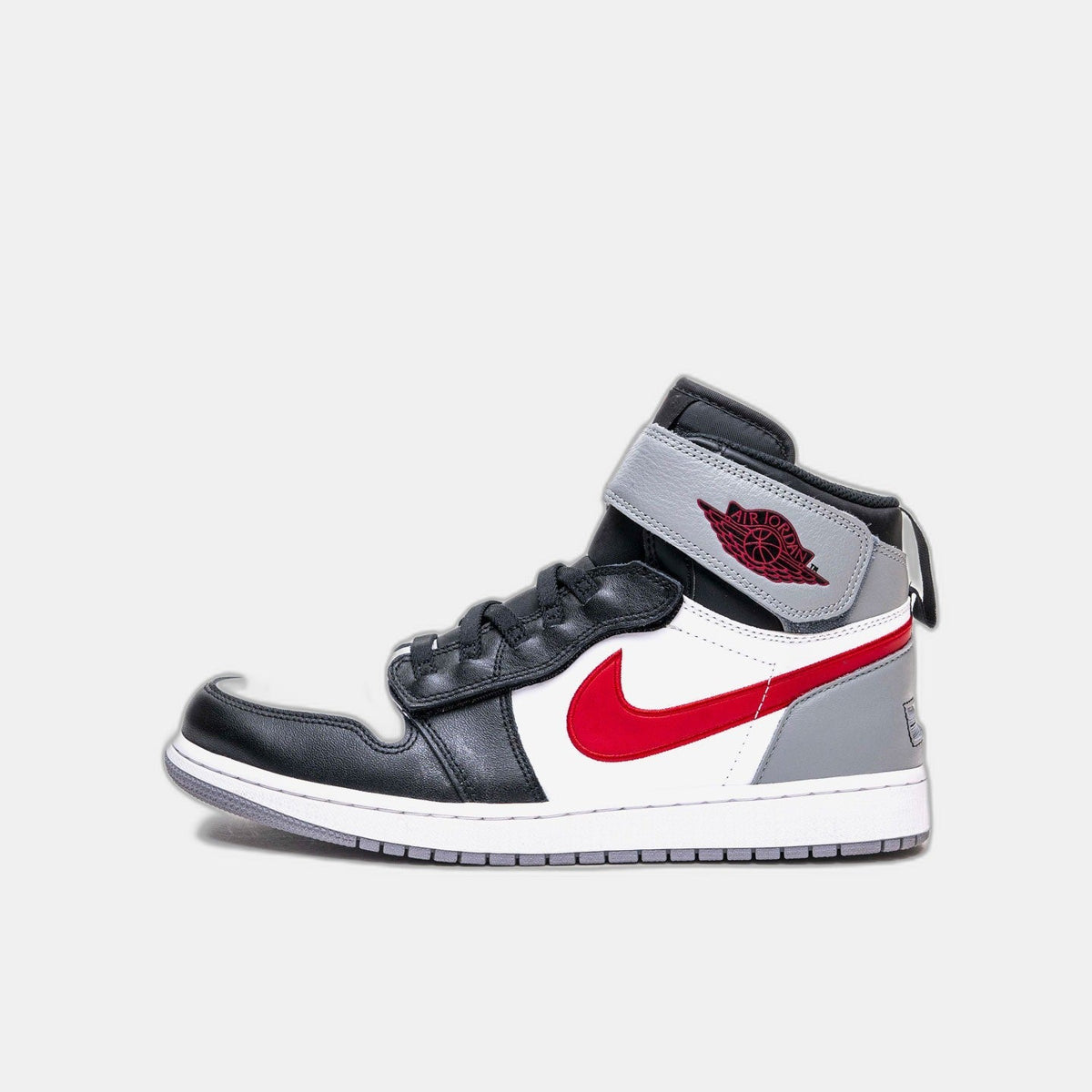Jordan 1 High FlyEase Black Particle Grey Gym Red