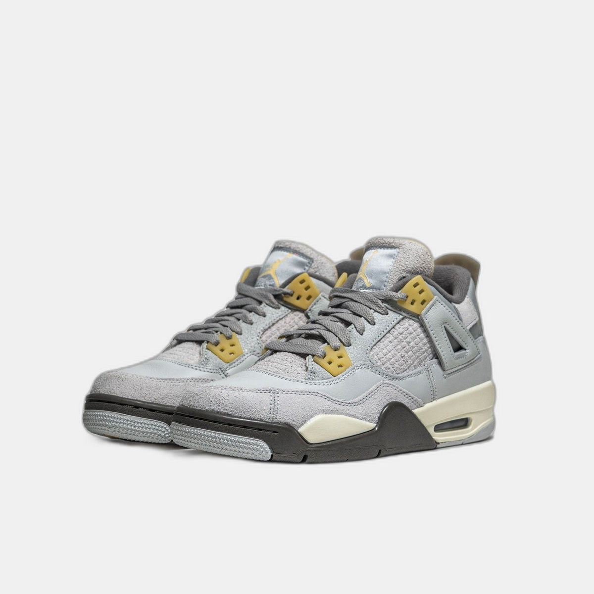 Jordan 4 Retro SE Craft Photon Dust